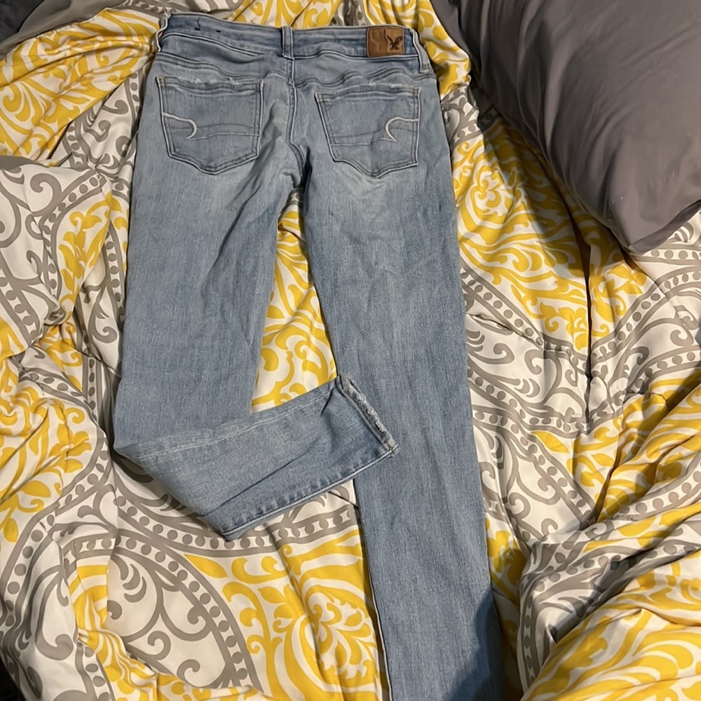 Size 4 American eagle Jegging full length jeans , light wash - Picture 2 of 5